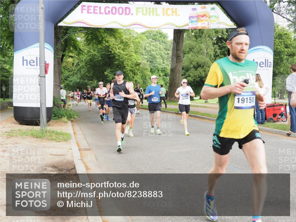29.06.2025 - hella hamburg halbmarathon MichiJ http://msf.ph/oto/8238883 29.06.2025 10:27:28 Zwischen KM18-KM19 2980, 3431, 3783, 7981, 9403, 11049, 11281, 13514, 14905, 15372, 15561, 17623, 18723, 18761, 19004, 19151 meine-sportfotos.de
