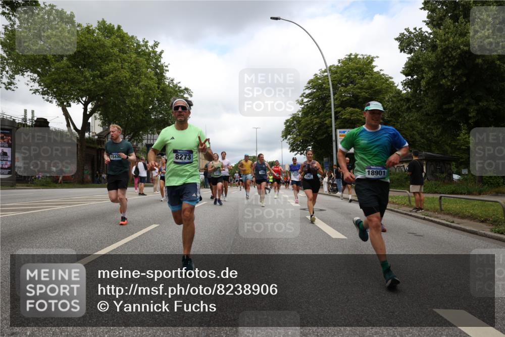 29.06.2025 - hella hamburg halbmarathon Yannick Fuchs http://msf.ph/oto/8238906 29.06.2025 10:47:15 20KM 1061, 1258, 1499, 1706, 1783, 2074, 2082, 2099, 2208, 2346, 2910, 3059, 3208, 3209, 3334, 3999, 4065, 4419, 4635, 4770, 5077, 5907, 6198, 6628, 6877, 7177, 7509, 7864, 8273, 8361, 8390, 8651, 9065, 9142, 9163, 9537, 10549, 10724, 10895, 11217, 11588, 11589, 11604, 11689, 11992, 12155, 12413, 12490, 12875, 12910, 13289, 14323, 15061, 15126, 15179, 15430, 15497, 15681, 15980, 16467, 16538, 16986, 18134, 18249, 18590, 18720, 18901, 19208, 19244 meine-sportfotos.de