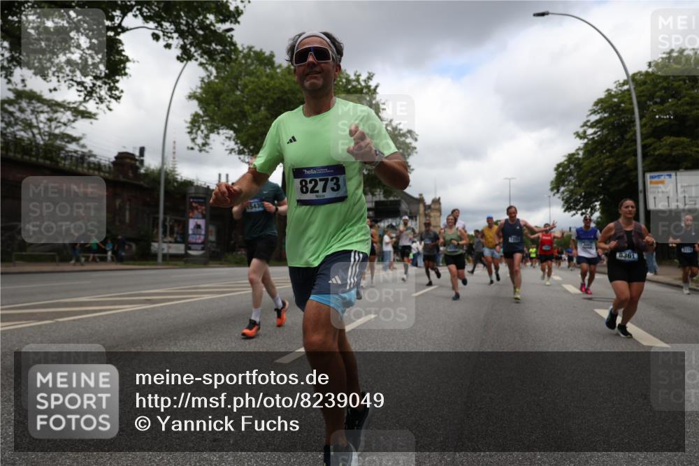 29.06.2025 - hella hamburg halbmarathon Yannick Fuchs http://msf.ph/oto/8239049 29.06.2025 10:47:16 20KM 1061, 1258, 1499, 1706, 1783, 2074, 2082, 2099, 2208, 2346, 2910, 3059, 3208, 3209, 3334, 3999, 4065, 4419, 4635, 4770, 5077, 5907, 6198, 6628, 6877, 7177, 7509, 7864, 8273, 8361, 8390, 8651, 9065, 9142, 9163, 9537, 10549, 10724, 10895, 11217, 11588, 11589, 11604, 11689, 11992, 12155, 12413, 12490, 12875, 12910, 13289, 13997, 14323, 15061, 15126, 15179, 15430, 15497, 15681, 16467, 16538, 16986, 18134, 18249, 18590, 18720, 18901, 19208, 19244 meine-sportfotos.de