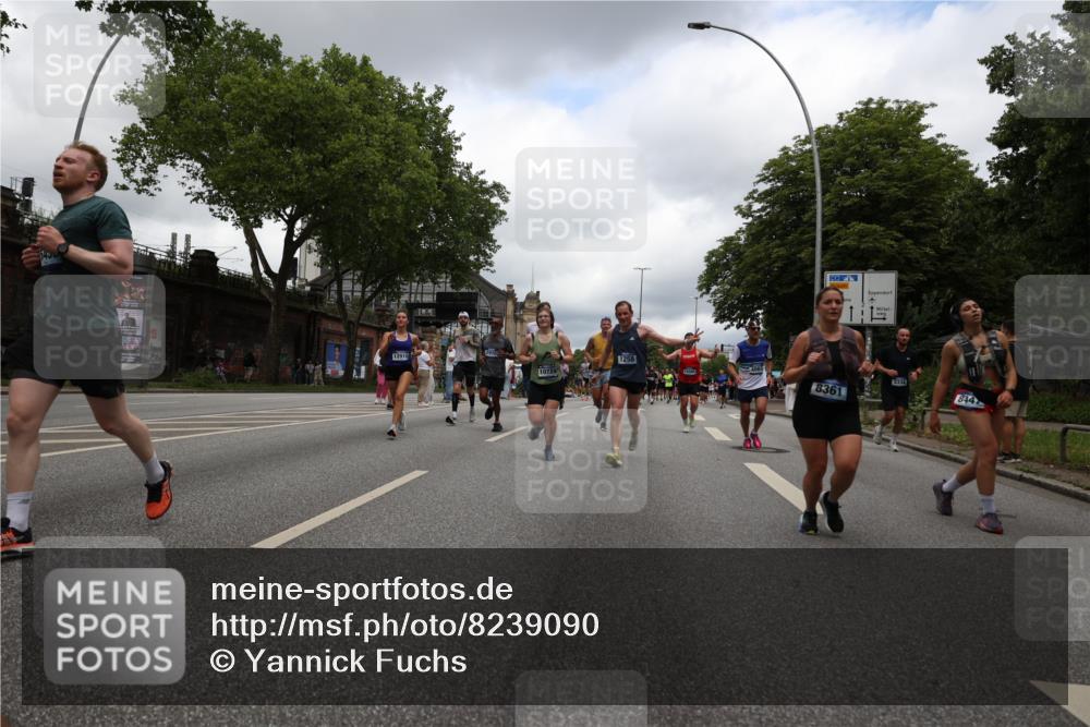 29.06.2025 - hella hamburg halbmarathon Yannick Fuchs http://msf.ph/oto/8239090 29.06.2025 10:47:16 20KM 1061, 1258, 1499, 1706, 1783, 2074, 2082, 2099, 2208, 2346, 2910, 3059, 3208, 3209, 3334, 3999, 4065, 4419, 4635, 4770, 5077, 5907, 6198, 6628, 6877, 7177, 7509, 7864, 8273, 8361, 8390, 8651, 9065, 9142, 9163, 9537, 10549, 10724, 10895, 11217, 11588, 11589, 11604, 11689, 11992, 12155, 12413, 12490, 12875, 12910, 13289, 13997, 14323, 15061, 15126, 15179, 15430, 15497, 15681, 16467, 16538, 16986, 18134, 18249, 18590, 18720, 18901, 19208, 19244 meine-sportfotos.de