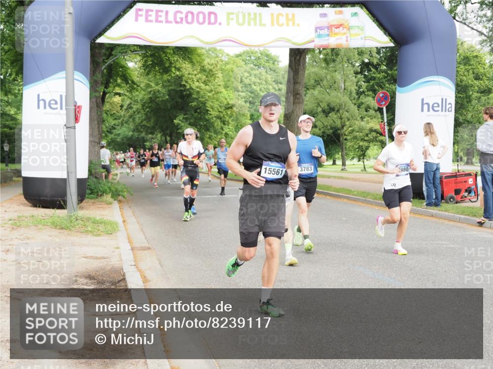 29.06.2025 - hella hamburg halbmarathon MichiJ http://msf.ph/oto/8239117 29.06.2025 10:27:29 Zwischen KM18-KM19 2719, 2980, 3431, 3783, 7981, 9403, 11049, 11281, 13514, 14905, 15372, 15561, 17623, 18723, 18761, 19004, 19151 meine-sportfotos.de