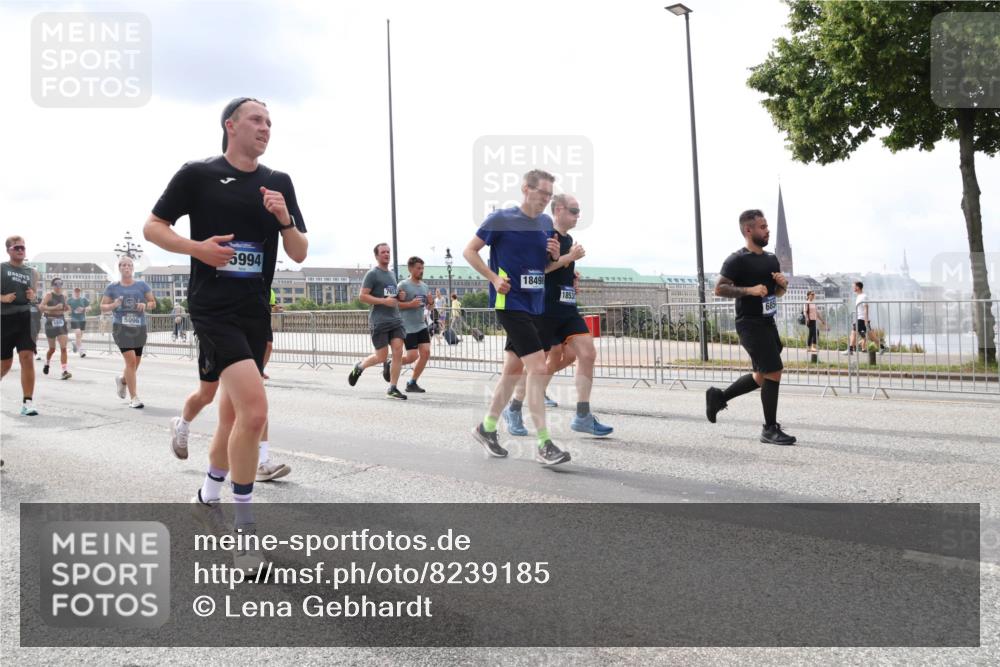 29.06.2025 - hella hamburg halbmarathon Lena Gebhardt http://msf.ph/oto/8239185 29.06.2025 10:33:47 Lombardsbrücke 1189, 1275, 1417, 1705, 1787, 1896, 1995, 2342, 2482, 2526, 2776, 3170, 3264, 3340, 3341, 3345, 3560, 3812, 4164, 4361, 4433, 4449, 4479, 4696, 4807, 4942, 5075, 5096, 5141, 5557, 5561, 5566, 5569, 5584, 5691, 5821, 5822, 5887, 6109, 6364, 6515, 6516, 6854, 6956, 6999, 7027, 7565, 7653, 7705, 8021, 8157, 8202, 8277, 8282, 8375, 8377, 8383, 8401, 8891, 9094, 9234, 9258, 9438, 9591, 9592, 9750, 9780, 9799, 9875, 9995, 10007, 10071, 10561, 11811 meine-sportfotos.de