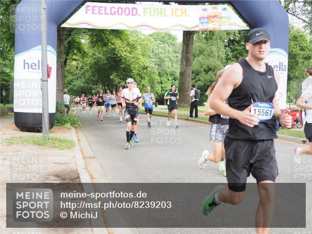29.06.2025 - hella hamburg halbmarathon MichiJ http://msf.ph/oto/8239203 29.06.2025 10:27:29 Zwischen KM18-KM19 2719, 2980, 3431, 3783, 7981, 9403, 11049, 11281, 13514, 14905, 15372, 15561, 17623, 18723, 18761, 19004, 19151 meine-sportfotos.de