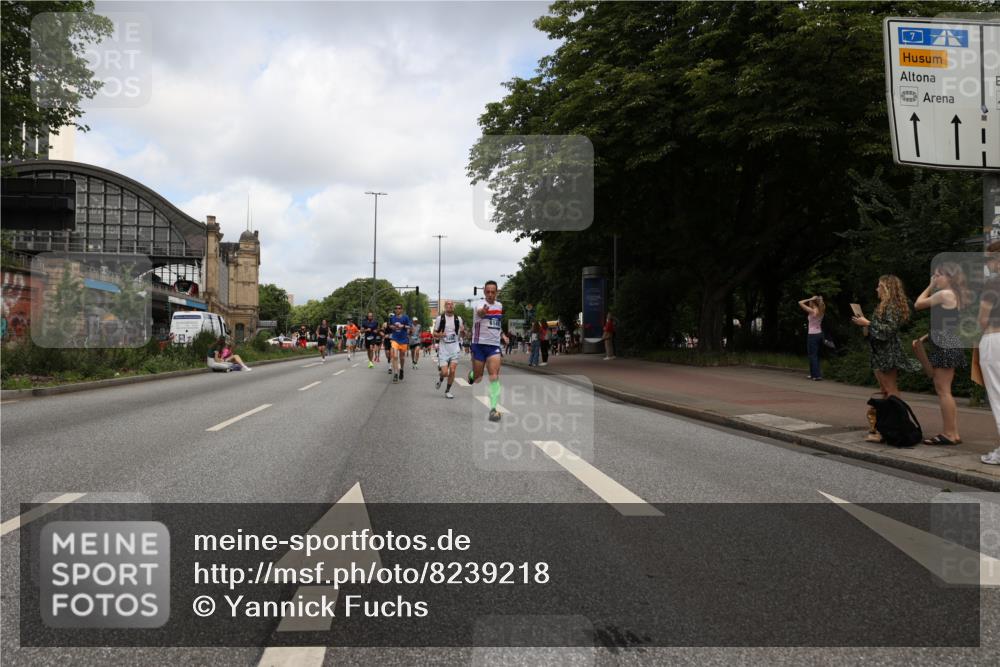 29.06.2025 - hella hamburg halbmarathon Yannick Fuchs http://msf.ph/oto/8239218 29.06.2025 10:34:44 20KM 1603, 1975, 2573, 2714, 2750, 2826, 3626, 4381, 4766, 4888, 5375, 5409, 5508, 5803, 6149, 6152, 6649, 7109, 7495, 7622, 8467, 8574, 8933, 9294, 10900, 11731, 12088, 12540, 12704, 12865, 14077, 14699, 14924, 15015, 15421, 15424, 15813, 15828, 16580, 16761, 17245, 17973, 18614, 18979 meine-sportfotos.de