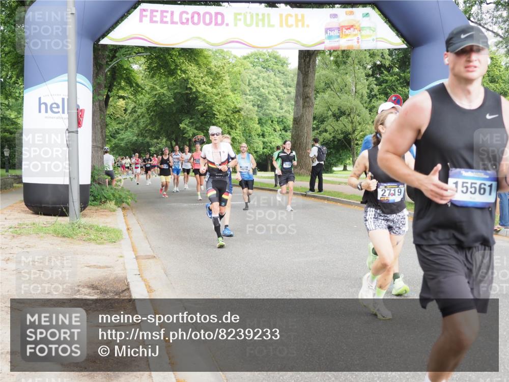 29.06.2025 - hella hamburg halbmarathon MichiJ http://msf.ph/oto/8239233 29.06.2025 10:27:29 Zwischen KM18-KM19 2719, 2980, 3431, 3783, 7981, 9403, 11049, 11281, 13514, 14905, 15372, 15561, 17623, 18723, 18761, 19004, 19151 meine-sportfotos.de