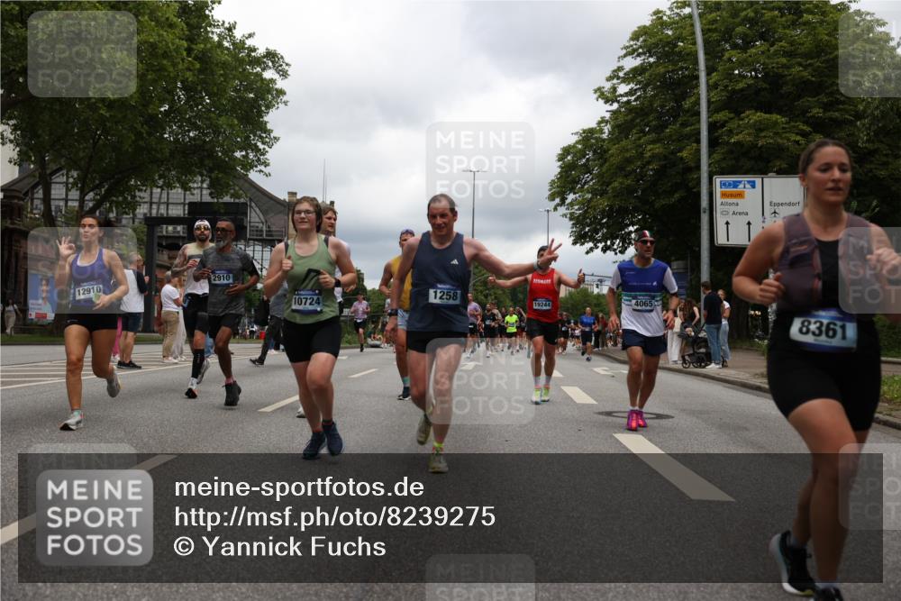 29.06.2025 - hella hamburg halbmarathon Yannick Fuchs http://msf.ph/oto/8239275 29.06.2025 10:47:17 20KM 1061, 1258, 1499, 1706, 1783, 2074, 2082, 2099, 2346, 2910, 3059, 3208, 3209, 3334, 4065, 4419, 4635, 4770, 5077, 5907, 6198, 6628, 6877, 7177, 7509, 7864, 8273, 8361, 8390, 8651, 9065, 9142, 9163, 9537, 10549, 10724, 10891, 10895, 11588, 11589, 11604, 11689, 11992, 12155, 12413, 12490, 12875, 12910, 13289, 13997, 14323, 15061, 15126, 15179, 15430, 15497, 15681, 16467, 16538, 16986, 18134, 18590, 18720, 18901, 19244 meine-sportfotos.de