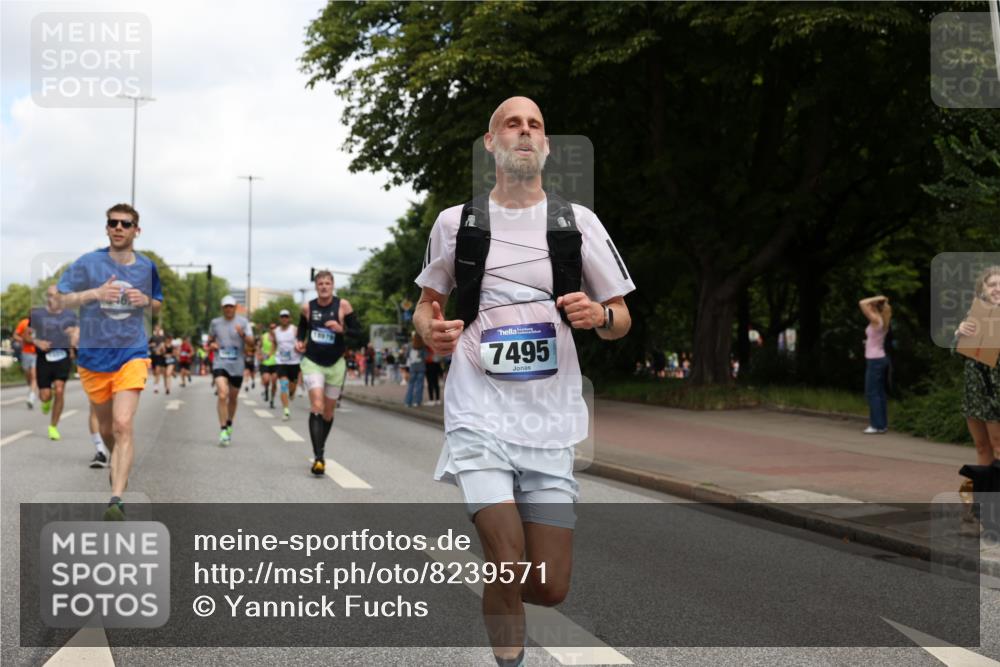 29.06.2025 - hella hamburg halbmarathon Yannick Fuchs http://msf.ph/oto/8239571 29.06.2025 10:34:46 20KM 1603, 1975, 2714, 2750, 2826, 4381, 4766, 4888, 5375, 5409, 5508, 5803, 6080, 6149, 6152, 6649, 7109, 7495, 7622, 8467, 8574, 8933, 9294, 10900, 10968, 11731, 12088, 12540, 12704, 12865, 14077, 14699, 14924, 15015, 15424, 15813, 15828, 16580, 16761, 17245, 17973, 18614, 18979 meine-sportfotos.de