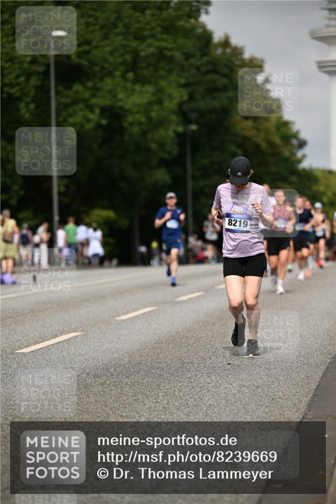 29.06.2025 - hella hamburg halbmarathon Dr. Thomas Lammeyer http://msf.ph/oto/8239669 29.06.2025 10:13:57 Kennedybrücke 1483, 1513, 1573, 1838, 3921, 5511, 7042, 7250, 7333, 7636, 7685, 8090, 8219, 8890, 9366, 9434, 9674, 9681, 9816, 10036, 10943, 11027, 11180 meine-sportfotos.de