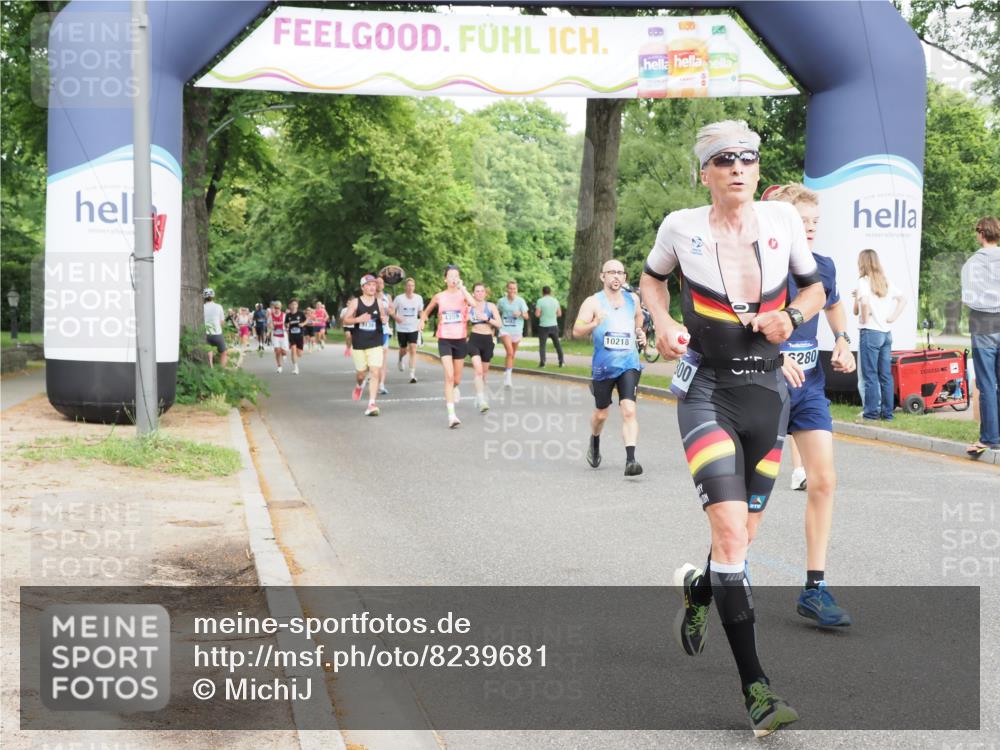 29.06.2025 - hella hamburg halbmarathon MichiJ http://msf.ph/oto/8239681 29.06.2025 10:27:31 Zwischen KM18-KM19 2719, 2980, 3431, 3783, 7110, 7981, 9403, 11281, 13800, 15561, 16280, 17623, 18761, 19004, 19151 meine-sportfotos.de