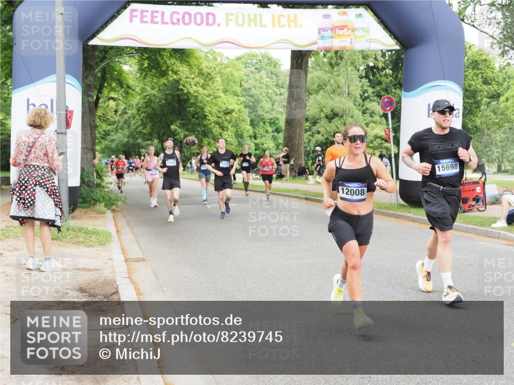 29.06.2025 - hella hamburg halbmarathon MichiJ http://msf.ph/oto/8239745 29.06.2025 10:50:23 Zwischen KM18-KM19 3919, 7290, 7453, 7717, 12008, 15532, 15698, 16594, 17441, 17895, 18321 meine-sportfotos.de