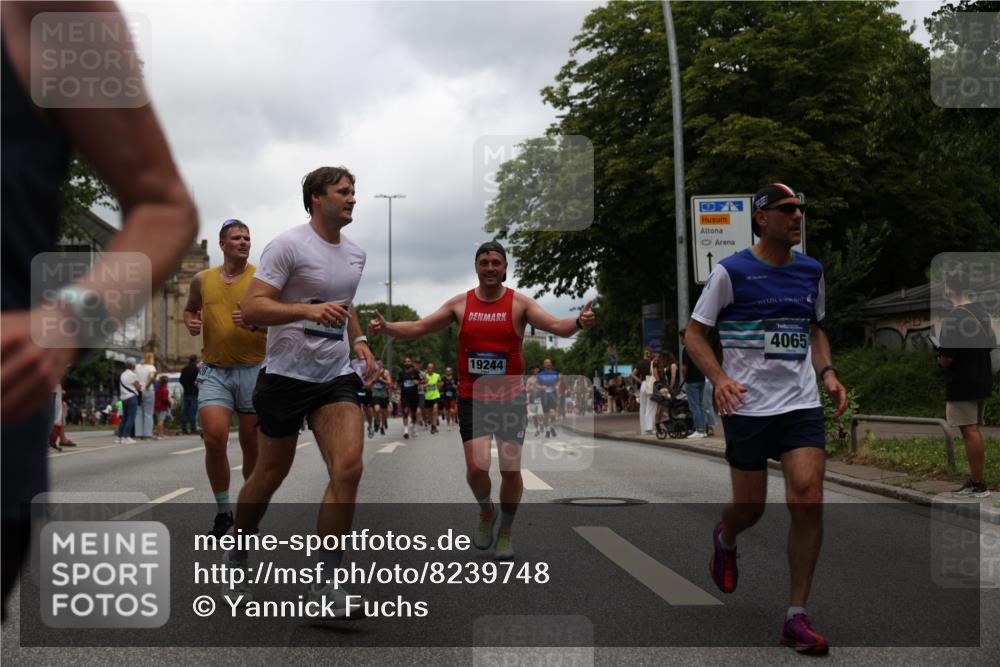 29.06.2025 - hella hamburg halbmarathon Yannick Fuchs http://msf.ph/oto/8239748 29.06.2025 10:47:18 20KM 1061, 1258, 1499, 1706, 1783, 2074, 2082, 2099, 2346, 2910, 3059, 3208, 3209, 3334, 4065, 4419, 4635, 4770, 5077, 6198, 6628, 6877, 7177, 7509, 7864, 8273, 8361, 8390, 8651, 9065, 9142, 9163, 9537, 10549, 10724, 10891, 10895, 11588, 11589, 11604, 11689, 11992, 12155, 12413, 12490, 12875, 12910, 13289, 13997, 14323, 15061, 15126, 15179, 15430, 15497, 15681, 16538, 16986, 18134, 18590, 18720, 18901, 19244 meine-sportfotos.de