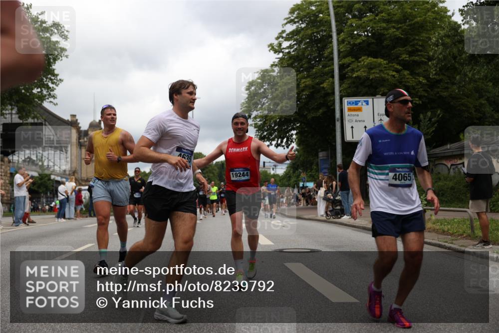 29.06.2025 - hella hamburg halbmarathon Yannick Fuchs http://msf.ph/oto/8239792 29.06.2025 10:47:18 20KM 1061, 1258, 1499, 1706, 1783, 2074, 2082, 2099, 2346, 2910, 3059, 3208, 3209, 3334, 4065, 4419, 4635, 4770, 5077, 6198, 6628, 6877, 7177, 7509, 7864, 8273, 8361, 8390, 8651, 9065, 9142, 9163, 9537, 10549, 10724, 10891, 10895, 11588, 11589, 11604, 11689, 11992, 12155, 12413, 12490, 12875, 12910, 13289, 13997, 14323, 15061, 15126, 15179, 15430, 15497, 15681, 16538, 16986, 18134, 18590, 18720, 18901, 19244 meine-sportfotos.de