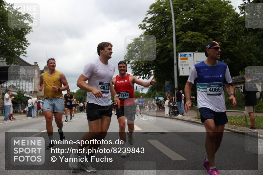 29.06.2025 - hella hamburg halbmarathon Yannick Fuchs http://msf.ph/oto/8239843 29.06.2025 10:47:18 20KM 1061, 1258, 1499, 1706, 1783, 2074, 2082, 2099, 2346, 2910, 3059, 3208, 3209, 3334, 4065, 4419, 4635, 4770, 5077, 6198, 6628, 6877, 7177, 7509, 7864, 8273, 8361, 8390, 8651, 9065, 9142, 9163, 9537, 10549, 10724, 10891, 10895, 11588, 11589, 11604, 11689, 11992, 12155, 12413, 12490, 12875, 12910, 13289, 13997, 14323, 15061, 15126, 15179, 15430, 15497, 15681, 16538, 16986, 18134, 18590, 18720, 18901, 19244 meine-sportfotos.de