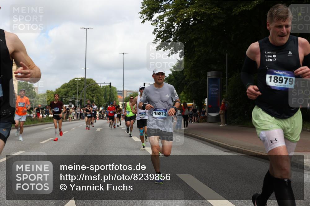 29.06.2025 - hella hamburg halbmarathon Yannick Fuchs http://msf.ph/oto/8239856 29.06.2025 10:34:48 20KM 1603, 1975, 2324, 2714, 2750, 2826, 4381, 4766, 4888, 5050, 5375, 5409, 5508, 5803, 5916, 6080, 6149, 6152, 6649, 7109, 7495, 7622, 8370, 8465, 8467, 8574, 8933, 9294, 10900, 10968, 11731, 12088, 12540, 12704, 12865, 13029, 14699, 14924, 15015, 15424, 15813, 16580, 16761, 17245, 17973, 18614, 18979 meine-sportfotos.de