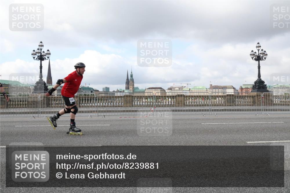29.06.2025 - hella hamburg halbmarathon Lena Gebhardt http://msf.ph/oto/8239881 29.06.2025 09:02:11 Lombardsbrücke  meine-sportfotos.de