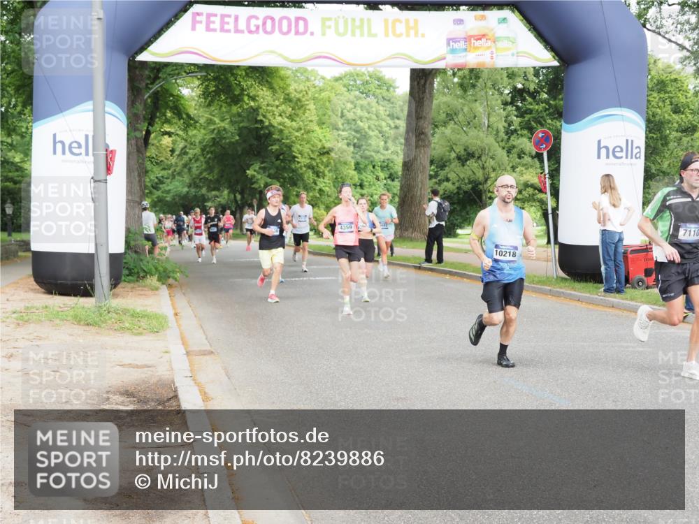29.06.2025 - hella hamburg halbmarathon MichiJ http://msf.ph/oto/8239886 29.06.2025 10:27:32 Zwischen KM18-KM19 2719, 2980, 3136, 3431, 3783, 4359, 7110, 9403, 10218, 11281, 13800, 15561, 16280, 17623, 18761, 19004, 19151 meine-sportfotos.de