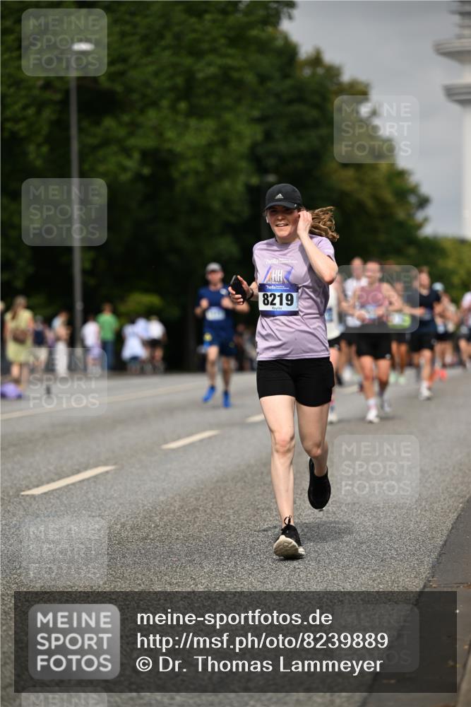 29.06.2025 - hella hamburg halbmarathon Dr. Thomas Lammeyer http://msf.ph/oto/8239889 29.06.2025 10:13:58 Kennedybrücke 1483, 1513, 1573, 1838, 3921, 5511, 7042, 7250, 7333, 7636, 7685, 8090, 8219, 8890, 9366, 9434, 9674, 9681, 9816, 10036, 10943, 11027, 11180 meine-sportfotos.de