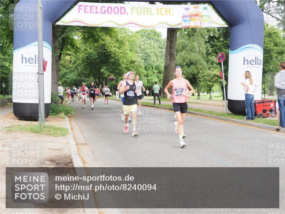 29.06.2025 - hella hamburg halbmarathon MichiJ http://msf.ph/oto/8240094 29.06.2025 10:27:33 Zwischen KM18-KM19 2719, 2980, 3136, 3783, 4359, 6682, 7110, 9264, 10218, 13800, 15561, 16280, 17623, 18761, 19004, 19151 meine-sportfotos.de
