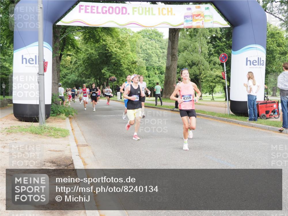 29.06.2025 - hella hamburg halbmarathon MichiJ http://msf.ph/oto/8240134 29.06.2025 10:27:34 Zwischen KM18-KM19 2719, 2980, 3136, 3783, 4359, 6682, 7110, 9264, 10218, 13800, 15561, 16280, 17623, 18188, 19004, 19151 meine-sportfotos.de