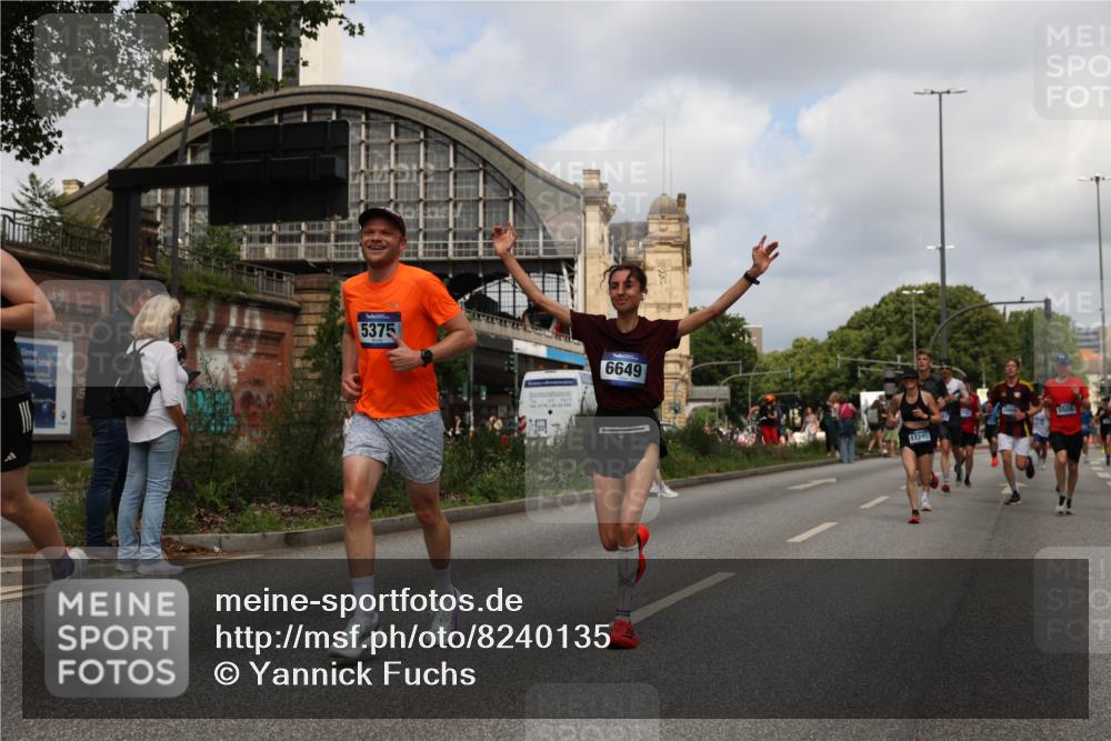 29.06.2025 - hella hamburg halbmarathon Yannick Fuchs http://msf.ph/oto/8240135 29.06.2025 10:34:51 20KM 1603, 1882, 2324, 2714, 2750, 2826, 4843, 4888, 5050, 5375, 5409, 5508, 5745, 5803, 5916, 6080, 6149, 6152, 6649, 7109, 7495, 7622, 8370, 8465, 8467, 8574, 9294, 10900, 10968, 11731, 12088, 12540, 12704, 12865, 13029, 13667, 14924, 15015, 15424, 15542, 15813, 16580, 16761, 17245, 18614, 18979 meine-sportfotos.de