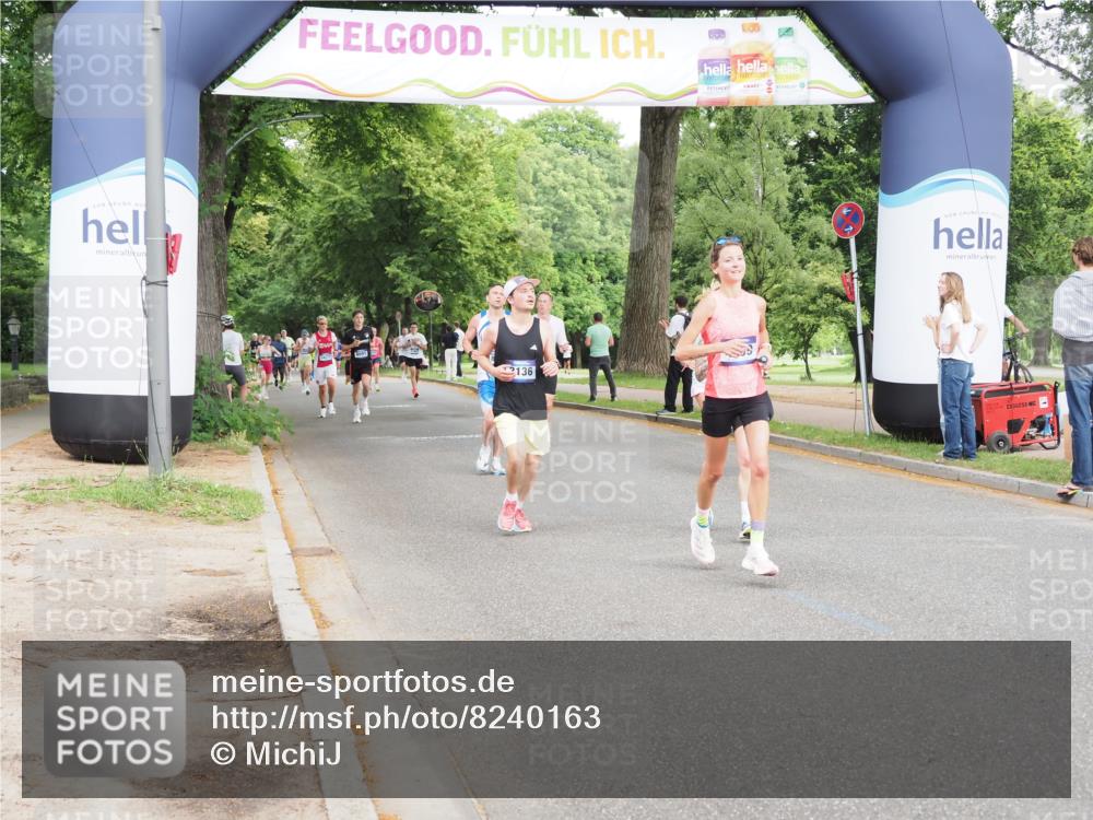 29.06.2025 - hella hamburg halbmarathon MichiJ http://msf.ph/oto/8240163 29.06.2025 10:27:34 Zwischen KM18-KM19 2719, 2980, 3136, 3783, 4359, 6682, 7110, 9264, 10218, 13800, 15561, 16280, 17623, 18188, 19004, 19151 meine-sportfotos.de