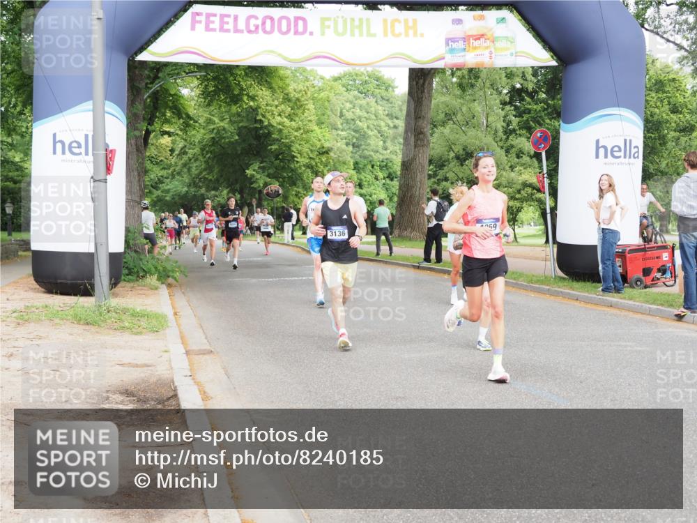 29.06.2025 - hella hamburg halbmarathon MichiJ http://msf.ph/oto/8240185 29.06.2025 10:27:34 Zwischen KM18-KM19 2719, 2980, 3136, 3783, 4359, 6682, 7110, 9264, 10218, 13800, 15561, 16280, 17623, 18188, 19004, 19151 meine-sportfotos.de