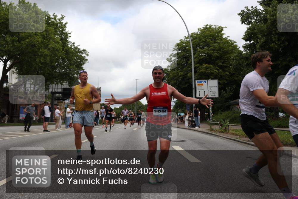 29.06.2025 - hella hamburg halbmarathon Yannick Fuchs http://msf.ph/oto/8240230 29.06.2025 10:47:19 20KM 1061, 1151, 1258, 1499, 1706, 1783, 2074, 2082, 2099, 2346, 2910, 3059, 3208, 3209, 3334, 4065, 4419, 4635, 4770, 5077, 6198, 6628, 6877, 7177, 7509, 7864, 8273, 8361, 8390, 8651, 9142, 9537, 10549, 10724, 10891, 10895, 11588, 11589, 11604, 11689, 11992, 12413, 12490, 12875, 12909, 12910, 13289, 13997, 14323, 15061, 15126, 15179, 15430, 15497, 15681, 16538, 16986, 18134, 18590, 18720, 18901, 19244 meine-sportfotos.de
