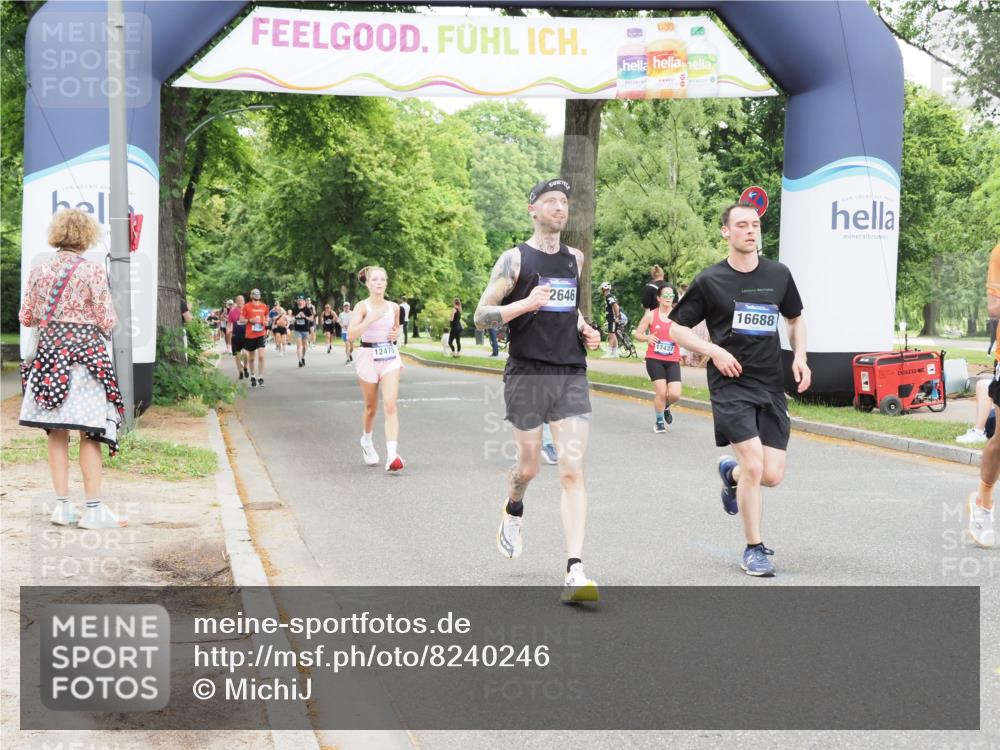 29.06.2025 - hella hamburg halbmarathon MichiJ http://msf.ph/oto/8240246 29.06.2025 10:50:26 Zwischen KM18-KM19 1316, 3919, 12008, 12475, 12646, 15532, 15698, 16688, 17437, 17895 meine-sportfotos.de