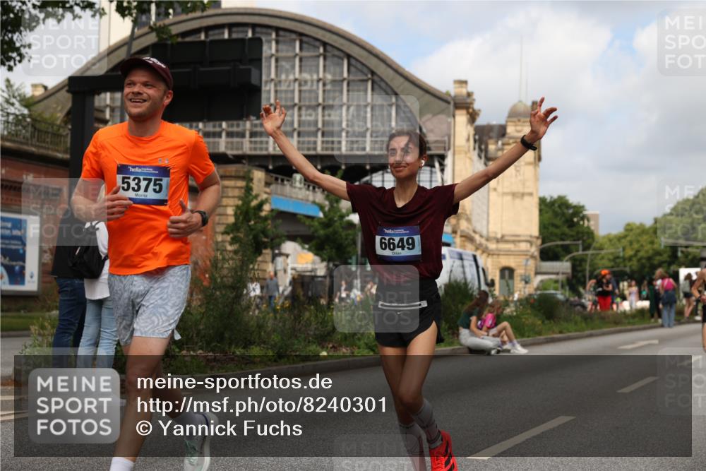 29.06.2025 - hella hamburg halbmarathon Yannick Fuchs http://msf.ph/oto/8240301 29.06.2025 10:34:51 20KM 1603, 1882, 2324, 2714, 2750, 2826, 4843, 4888, 5050, 5375, 5409, 5508, 5745, 5803, 5916, 6080, 6149, 6152, 6649, 7109, 7495, 7622, 8370, 8465, 8467, 8574, 9294, 10900, 10968, 11731, 12088, 12540, 12704, 12865, 13029, 13667, 14924, 15015, 15424, 15542, 15813, 16580, 16761, 17245, 18614, 18979 meine-sportfotos.de