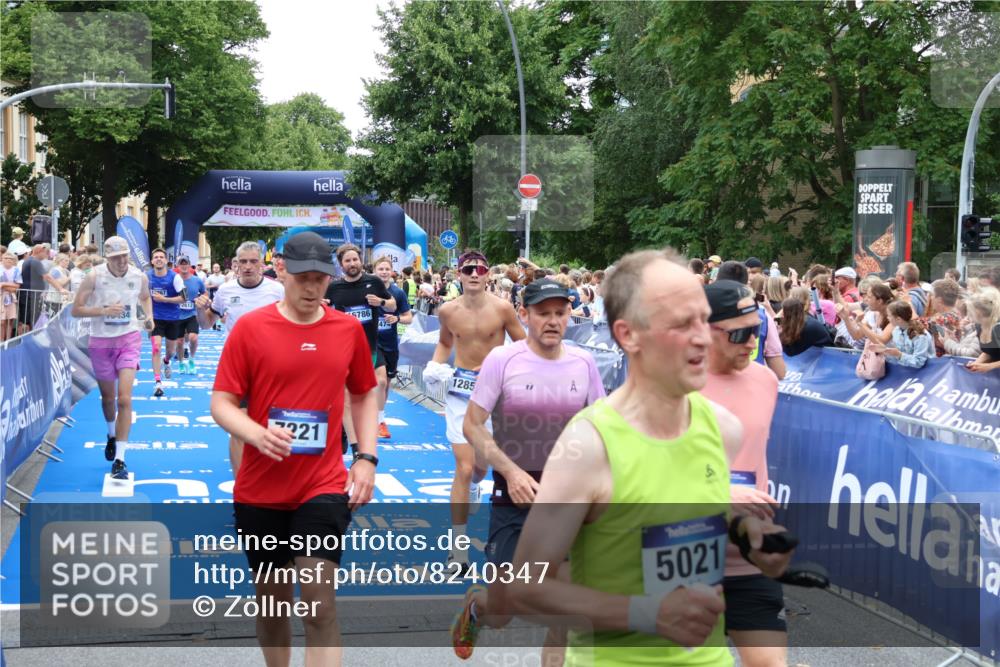 29.06.2025 - hella hamburg halbmarathon Zöllner http://msf.ph/oto/8240347 29.06.2025 10:55:54 Ziel 1179, 2612, 3256, 3668, 4772, 6569, 7221, 7976, 8968, 9246, 12858, 13474, 16401, 16434, 16786, 18125, 18867, 19047 meine-sportfotos.de