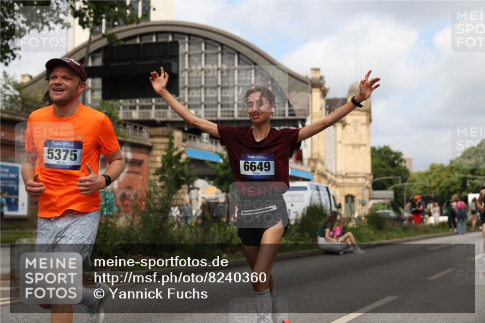 29.06.2025 - hella hamburg halbmarathon Yannick Fuchs http://msf.ph/oto/8240360 29.06.2025 10:34:51 20KM 1603, 1882, 2324, 2714, 2750, 2826, 4843, 4888, 5050, 5375, 5409, 5508, 5745, 5803, 5916, 6080, 6149, 6152, 6649, 7109, 7495, 7622, 8370, 8465, 8467, 8574, 9294, 10900, 10968, 11731, 12088, 12540, 12704, 12865, 13029, 13667, 14924, 15015, 15424, 15542, 15813, 16580, 16761, 17245, 18614, 18979 meine-sportfotos.de