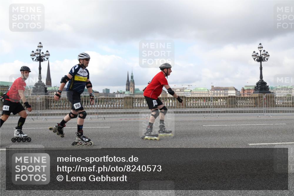 29.06.2025 - hella hamburg halbmarathon Lena Gebhardt http://msf.ph/oto/8240573 29.06.2025 09:02:12 Lombardsbrücke  meine-sportfotos.de
