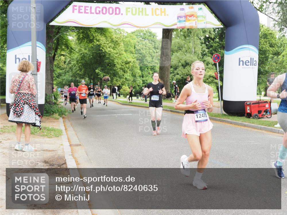 29.06.2025 - hella hamburg halbmarathon MichiJ http://msf.ph/oto/8240635 29.06.2025 10:50:29 Zwischen KM18-KM19 1316, 3919, 12008, 12475, 12646, 15698, 16688, 17437, 17895, 18324 meine-sportfotos.de