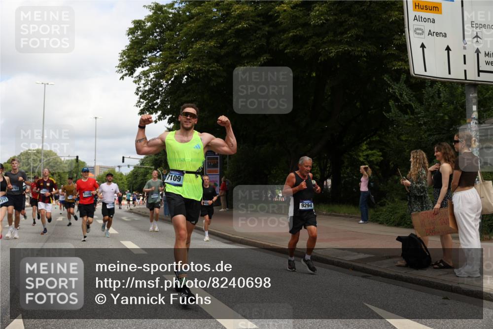 29.06.2025 - hella hamburg halbmarathon Yannick Fuchs http://msf.ph/oto/8240698 29.06.2025 10:34:52 20KM 1603, 1882, 2324, 2714, 2750, 2826, 4843, 5050, 5375, 5409, 5508, 5745, 5803, 5916, 6080, 6149, 6152, 6649, 7109, 7495, 7622, 8370, 8465, 8467, 9294, 10369, 10900, 10968, 11731, 12088, 12540, 12704, 12865, 13029, 13667, 14924, 15015, 15424, 15542, 15813, 16580, 16761, 17245, 18614, 18979 meine-sportfotos.de