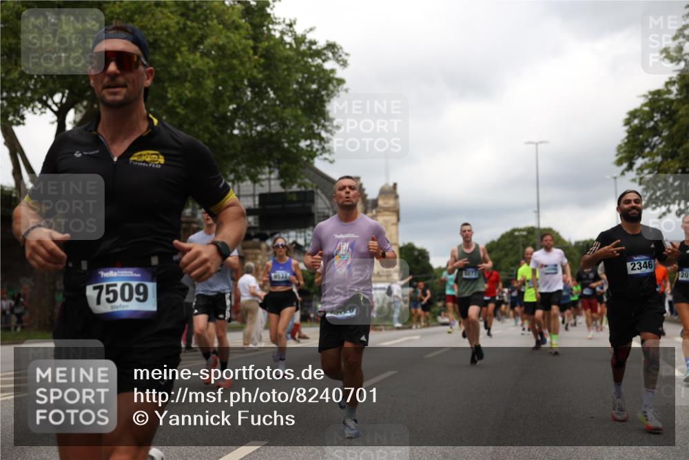 29.06.2025 - hella hamburg halbmarathon Yannick Fuchs http://msf.ph/oto/8240701 29.06.2025 10:47:23 20KM 1061, 1151, 1258, 1499, 1706, 1727, 1783, 2074, 2082, 2099, 2346, 2910, 3059, 3208, 3209, 3334, 4065, 4635, 4770, 5077, 5866, 6198, 6481, 6628, 6629, 6762, 6877, 6942, 7177, 7509, 7864, 7918, 8361, 8390, 8447, 9142, 9537, 10549, 10724, 10891, 10895, 11992, 12379, 12413, 12490, 12875, 12909, 12910, 13032, 13289, 13997, 14323, 15061, 15126, 15179, 15430, 15497, 16477, 16538, 16986, 18134, 18487, 18590, 18720, 18901, 19244 meine-sportfotos.de