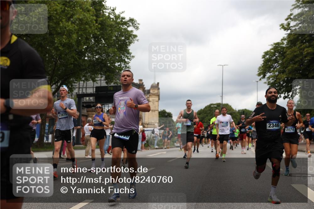 29.06.2025 - hella hamburg halbmarathon Yannick Fuchs http://msf.ph/oto/8240760 29.06.2025 10:47:23 20KM 1061, 1151, 1258, 1499, 1706, 1727, 1783, 2074, 2082, 2099, 2346, 2910, 3059, 3208, 3209, 3334, 4065, 4635, 4770, 5077, 5866, 6198, 6481, 6628, 6629, 6762, 6877, 6942, 7177, 7509, 7864, 7918, 8361, 8390, 8447, 9142, 9537, 10549, 10724, 10891, 10895, 11992, 12379, 12413, 12490, 12875, 12909, 12910, 13032, 13289, 13997, 14323, 15061, 15126, 15179, 15430, 15497, 16477, 16538, 16986, 18134, 18487, 18590, 18720, 18901, 19244 meine-sportfotos.de