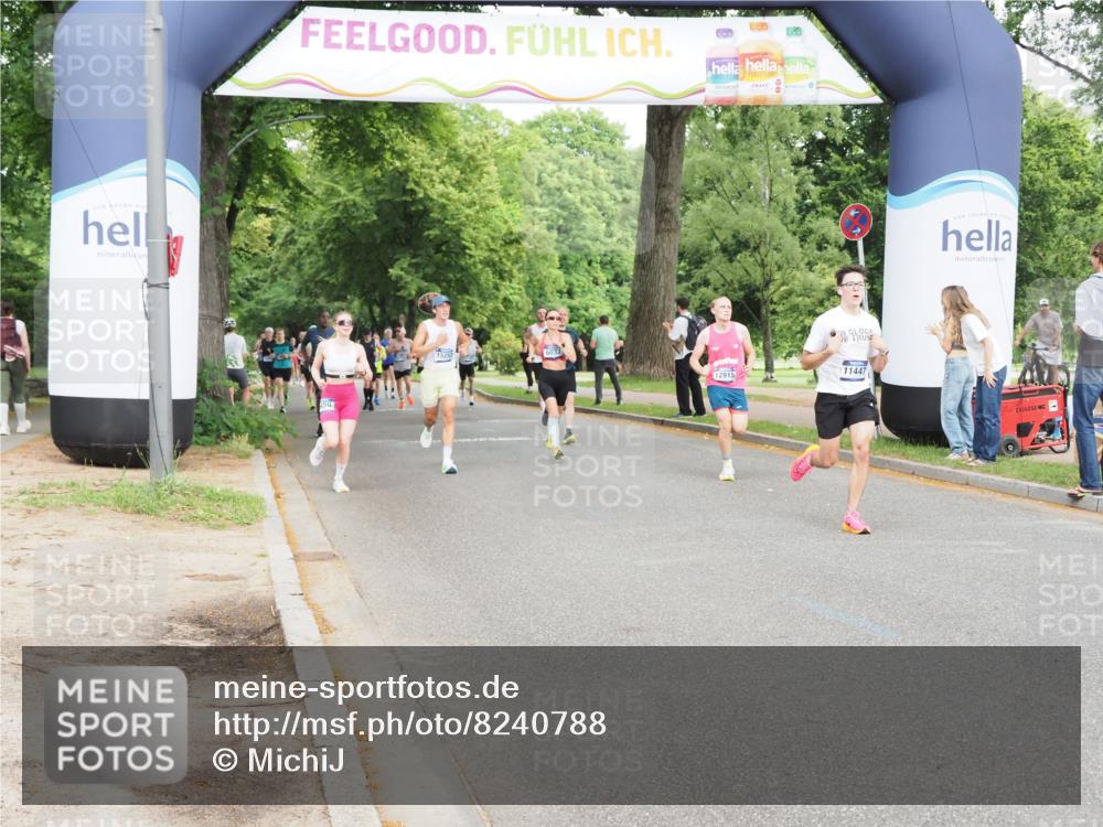 29.06.2025 - hella hamburg halbmarathon MichiJ http://msf.ph/oto/8240788 29.06.2025 10:27:41 Zwischen KM18-KM19 6682, 8091, 9264, 11447, 13137, 14272, 18188 meine-sportfotos.de