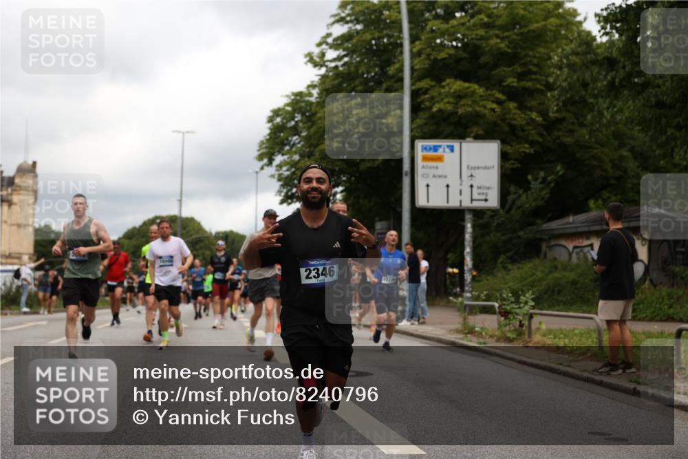 29.06.2025 - hella hamburg halbmarathon Yannick Fuchs http://msf.ph/oto/8240796 29.06.2025 10:47:23 20KM 1061, 1151, 1258, 1499, 1706, 1727, 1783, 2074, 2082, 2099, 2346, 2910, 3059, 3208, 3209, 3334, 4065, 4635, 4770, 5077, 5866, 6198, 6481, 6628, 6629, 6762, 6877, 6942, 7177, 7509, 7864, 7918, 8361, 8390, 8447, 9142, 9537, 10549, 10724, 10891, 10895, 11992, 12379, 12413, 12490, 12875, 12909, 12910, 13032, 13289, 13997, 14323, 15061, 15126, 15179, 15430, 15497, 16477, 16538, 16986, 18134, 18487, 18590, 18720, 18901, 19244 meine-sportfotos.de