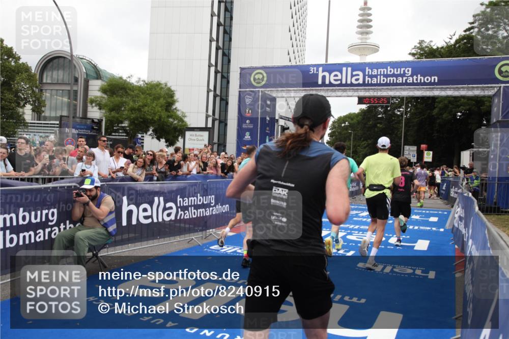 29.06.2025 - hella hamburg halbmarathon Michael Strokosch http://msf.ph/oto/8240915 29.06.2025 10:55:24 Ziel 4189, 5287, 5643, 6723, 6891, 8487, 10263, 11184, 12526, 13236, 13470, 16521, 16985, 17940, 18290, 18380, 18531 meine-sportfotos.de