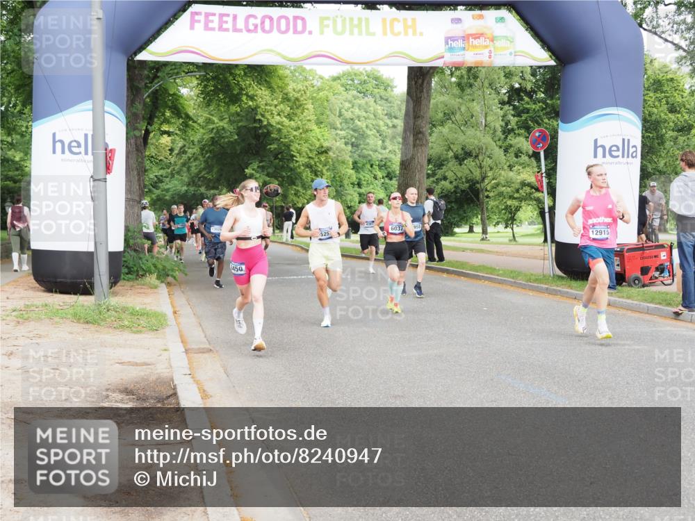 29.06.2025 - hella hamburg halbmarathon MichiJ http://msf.ph/oto/8240947 29.06.2025 10:27:43 Zwischen KM18-KM19 8091, 8450, 11447, 12915, 13137, 14272 meine-sportfotos.de