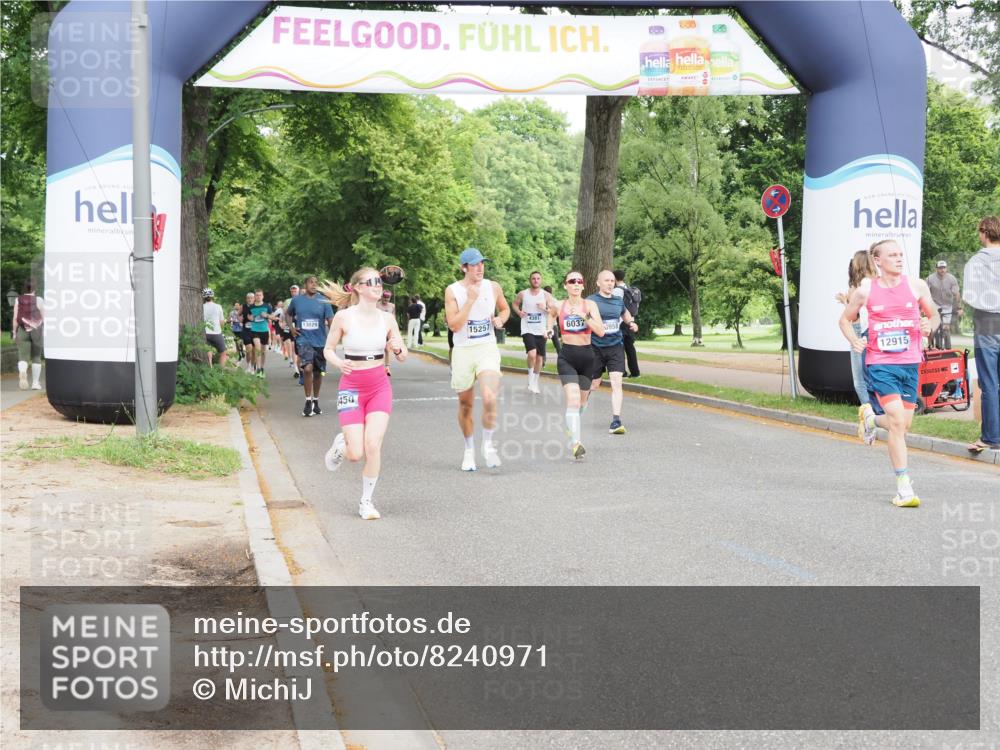 29.06.2025 - hella hamburg halbmarathon MichiJ http://msf.ph/oto/8240971 29.06.2025 10:27:43 Zwischen KM18-KM19 8091, 8450, 11447, 12915, 13137, 14272 meine-sportfotos.de