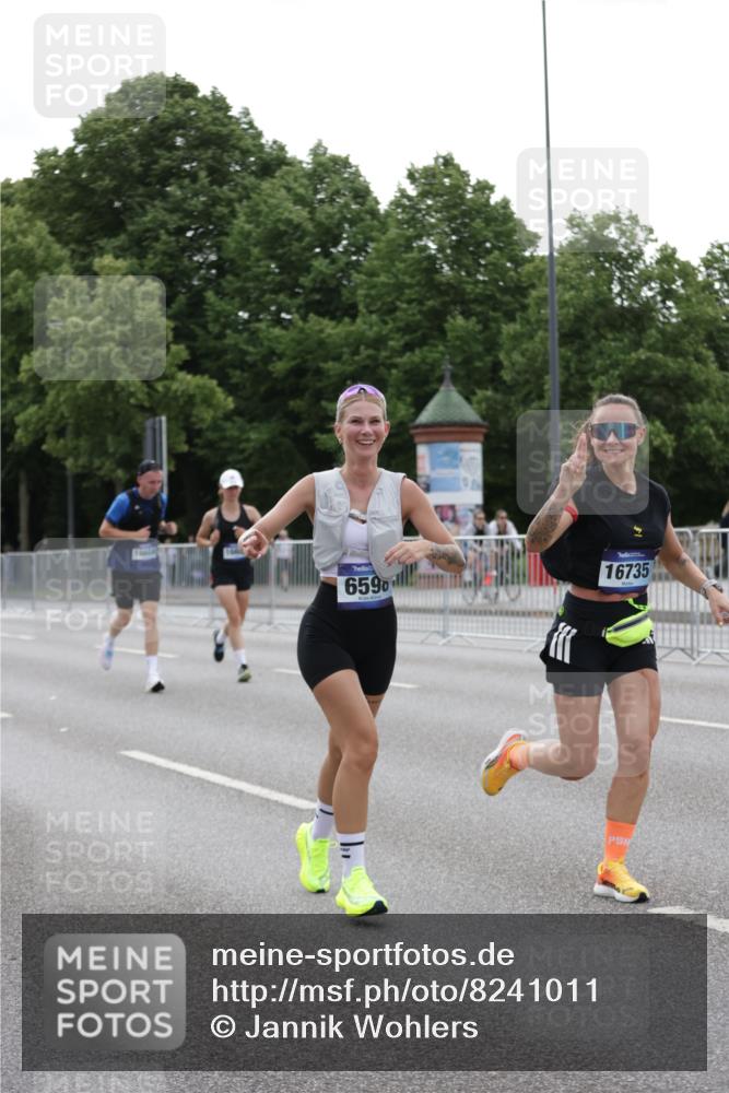 29.06.2025 - hella hamburg halbmarathon Jannik Wohlers http://msf.ph/oto/8241011 29.06.2025 10:29:43 Lombardsbrücke 1097, 1547, 3443, 3573, 3613, 5063, 5322, 6598, 6616, 6626, 8792, 8941, 10162, 12504, 12537, 12710, 14304, 16182, 16601, 16604, 16735, 16769, 17529, 18046, 18503, 18671 meine-sportfotos.de