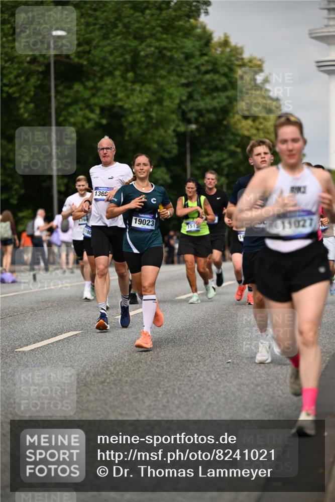 29.06.2025 - hella hamburg halbmarathon Dr. Thomas Lammeyer http://msf.ph/oto/8241021 29.06.2025 10:14:04 Kennedybrücke 1483, 1513, 1573, 1838, 3921, 4389, 5511, 7042, 7250, 7333, 7685, 8090, 8219, 8890, 9366, 9674, 9681, 9816, 9988, 11027, 11180 meine-sportfotos.de
