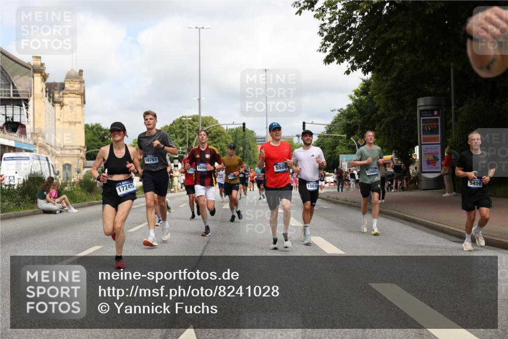 29.06.2025 - hella hamburg halbmarathon Yannick Fuchs http://msf.ph/oto/8241028 29.06.2025 10:34:53 20KM 1603, 1882, 2324, 2714, 2750, 2826, 4843, 5050, 5375, 5409, 5508, 5745, 5803, 5916, 6080, 6149, 6152, 6649, 7109, 7495, 7622, 8370, 8465, 8467, 9294, 10369, 10900, 10968, 11731, 12088, 12540, 12704, 12865, 13029, 13667, 14924, 15015, 15424, 15542, 15813, 16580, 16761, 17245, 18614, 18979 meine-sportfotos.de