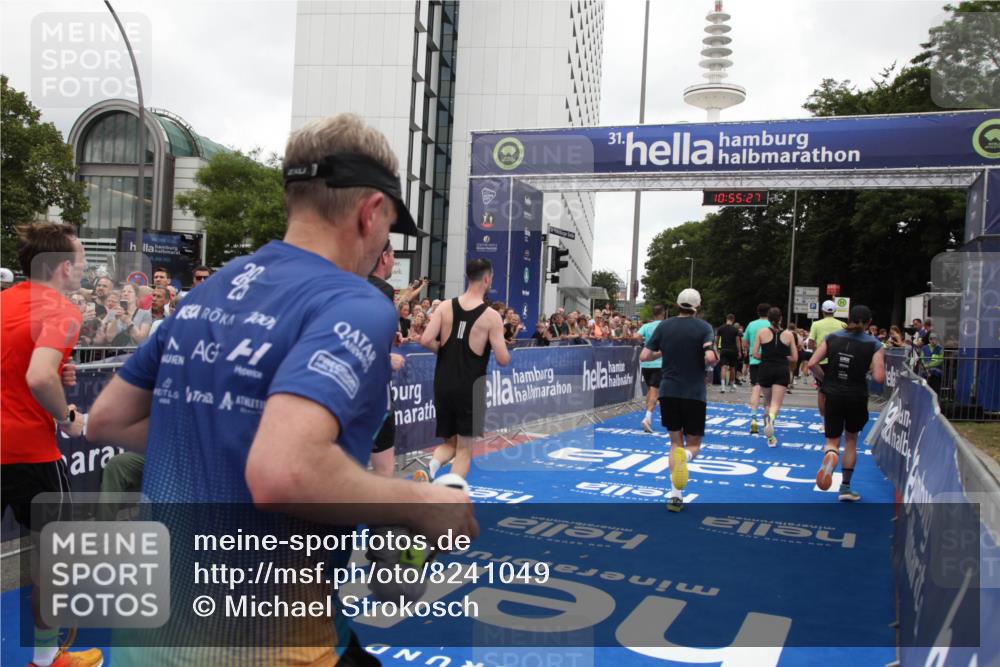 29.06.2025 - hella hamburg halbmarathon Michael Strokosch http://msf.ph/oto/8241049 29.06.2025 10:55:25 Ziel 1130, 4189, 5287, 5643, 6723, 6938, 8487, 10263, 11184, 12526, 13236, 13470, 16985, 17603, 17940, 18290, 18380, 18531 meine-sportfotos.de