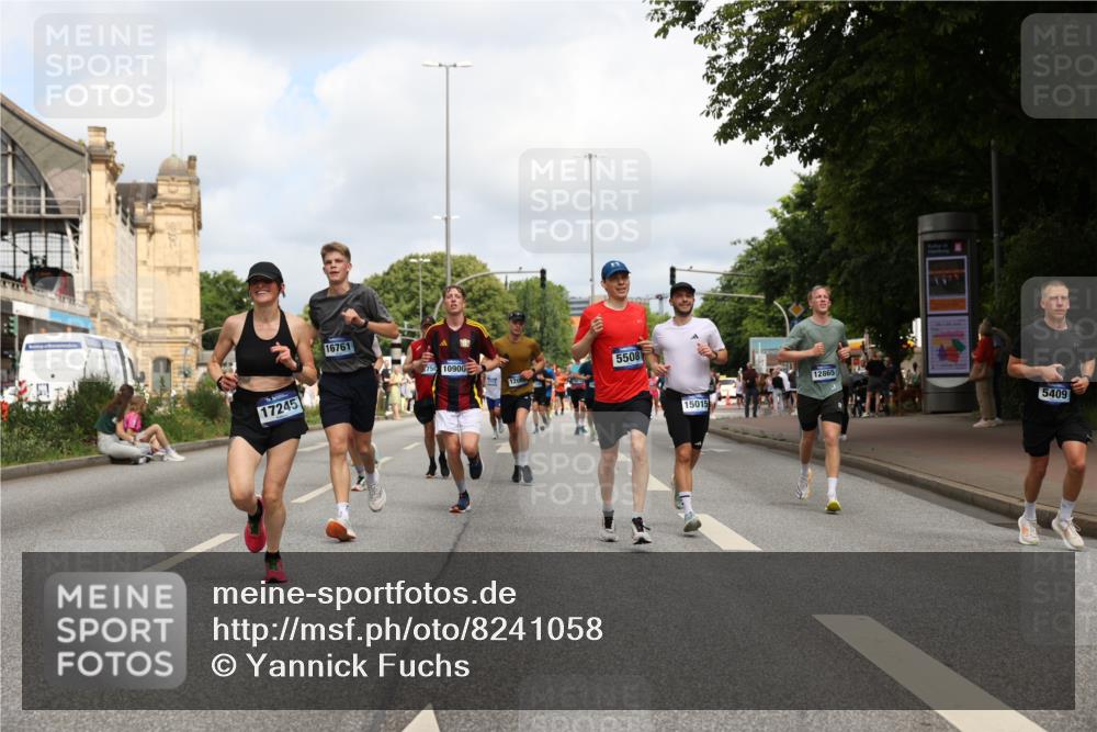 29.06.2025 - hella hamburg halbmarathon Yannick Fuchs http://msf.ph/oto/8241058 29.06.2025 10:34:53 20KM 1603, 1882, 2324, 2714, 2750, 2826, 4843, 5050, 5375, 5409, 5508, 5745, 5803, 5916, 6080, 6149, 6152, 6649, 7109, 7495, 7622, 8370, 8465, 8467, 9294, 10369, 10900, 10968, 11731, 12088, 12540, 12704, 12865, 13029, 13667, 14924, 15015, 15424, 15542, 15813, 16580, 16761, 17245, 18614, 18979 meine-sportfotos.de