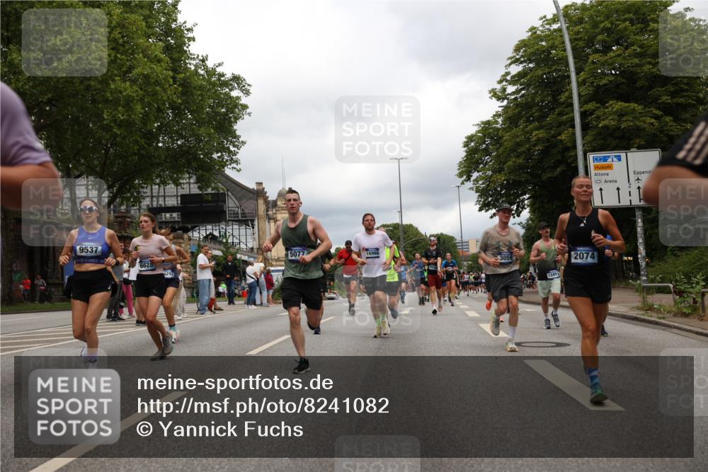 29.06.2025 - hella hamburg halbmarathon Yannick Fuchs http://msf.ph/oto/8241082 29.06.2025 10:47:24 20KM 1061, 1151, 1499, 1706, 1727, 1783, 2074, 2082, 2099, 2346, 2910, 3059, 3208, 3209, 3334, 4065, 4635, 4770, 5077, 5866, 6198, 6481, 6628, 6629, 6762, 6877, 6942, 7177, 7509, 7864, 7918, 8390, 8447, 9142, 9537, 10549, 10724, 10891, 10895, 11992, 12379, 12413, 12490, 12875, 12909, 12910, 13032, 13289, 13997, 14323, 15061, 15126, 15179, 15430, 15497, 15502, 16477, 16538, 16986, 18134, 18487, 18590, 18720, 19244 meine-sportfotos.de