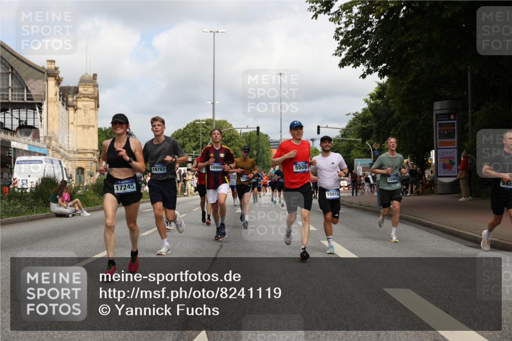 29.06.2025 - hella hamburg halbmarathon Yannick Fuchs http://msf.ph/oto/8241119 29.06.2025 10:34:53 20KM 1603, 1882, 2324, 2714, 2750, 2826, 4843, 5050, 5375, 5409, 5508, 5745, 5803, 5916, 6080, 6149, 6152, 6649, 7109, 7495, 7622, 8370, 8465, 8467, 9294, 10369, 10900, 10968, 11731, 12088, 12540, 12704, 12865, 13029, 13667, 14924, 15015, 15424, 15542, 15813, 16580, 16761, 17245, 18614, 18979 meine-sportfotos.de