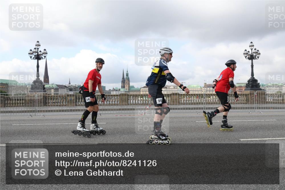 29.06.2025 - hella hamburg halbmarathon Lena Gebhardt http://msf.ph/oto/8241126 29.06.2025 09:02:12 Lombardsbrücke  meine-sportfotos.de