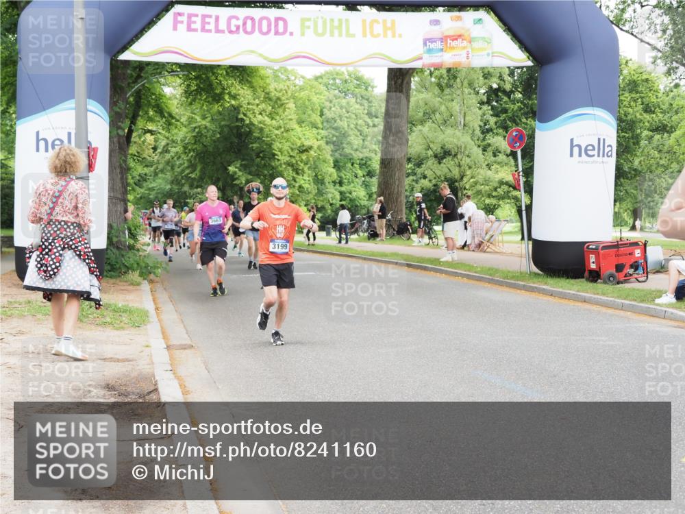 29.06.2025 - hella hamburg halbmarathon MichiJ http://msf.ph/oto/8241160 29.06.2025 10:50:32 Zwischen KM18-KM19 1316, 3199, 12475, 12646, 16688, 17437, 18324 meine-sportfotos.de